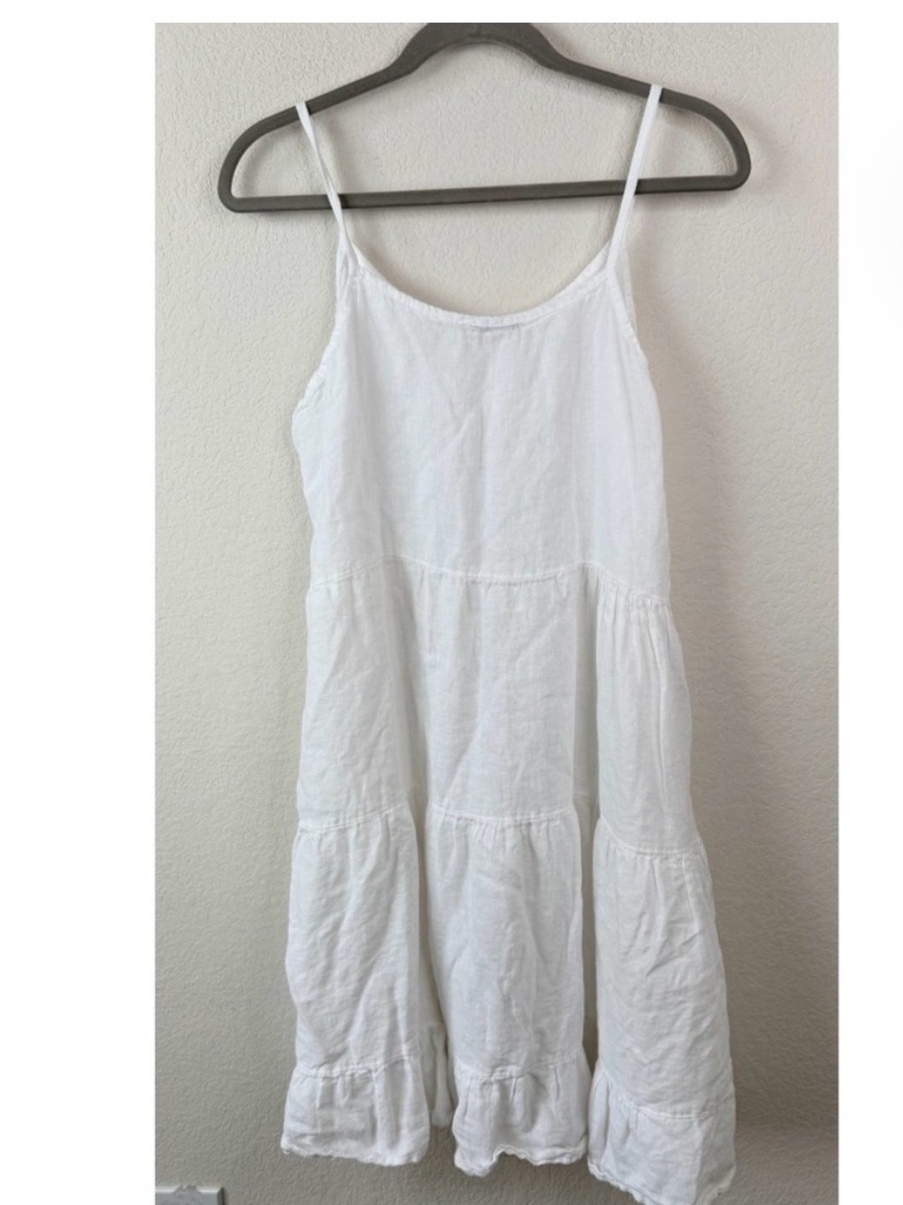 Valentina White Tiered Spaghetti-Strap Midi Dress 100% linen. made in Italy - Picture 3 of 7